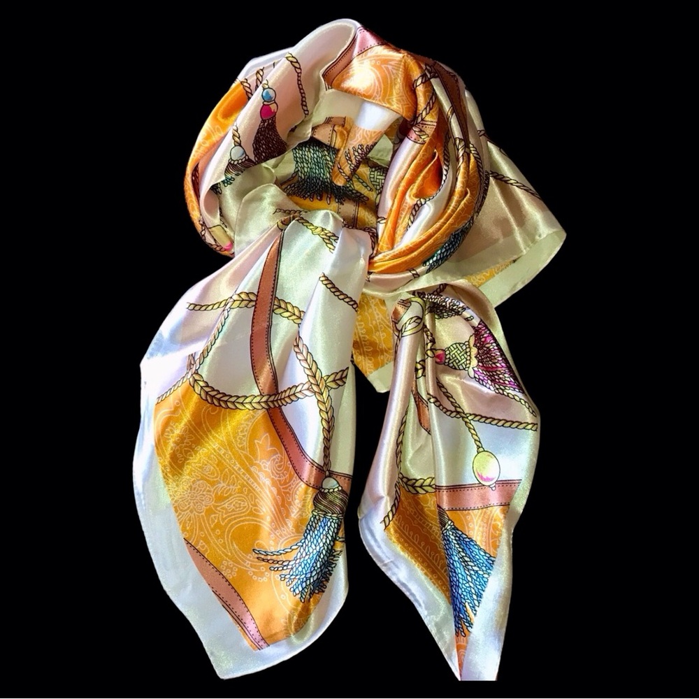 Square Shape Gorgeous Pattern Scarf - image 1